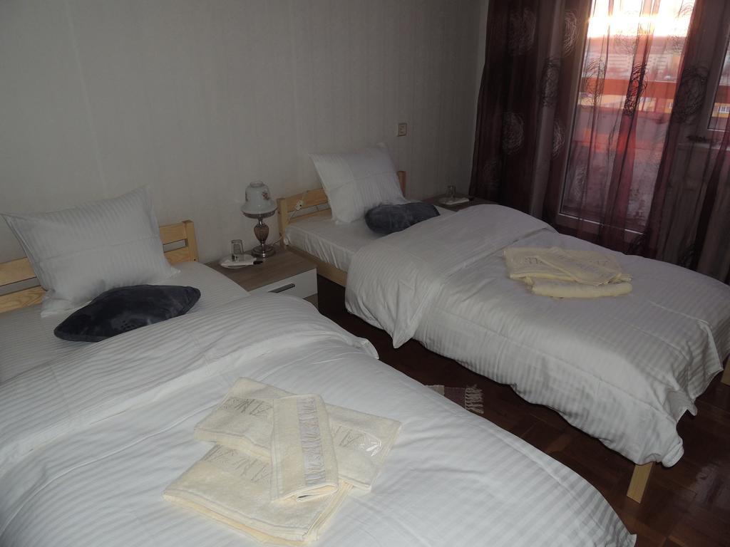 Lohkva Kivilinna Homestay الغرفة الصورة